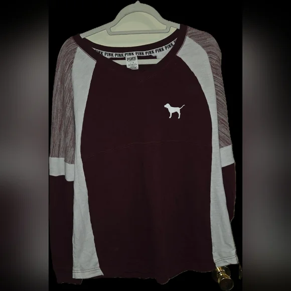 Victoria's Secret Pink Maroon V-Neck Top - Picture 4 of 8